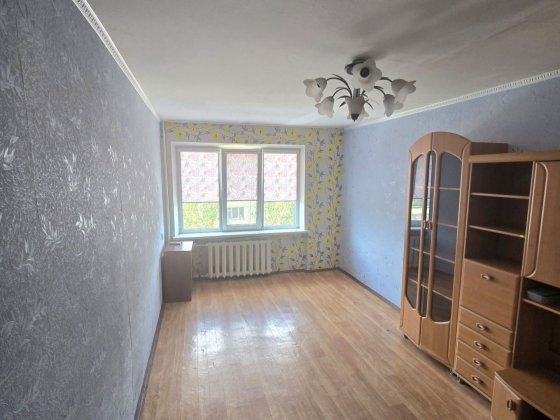 Продам 2к.квартиру  Левый берег. Днепр