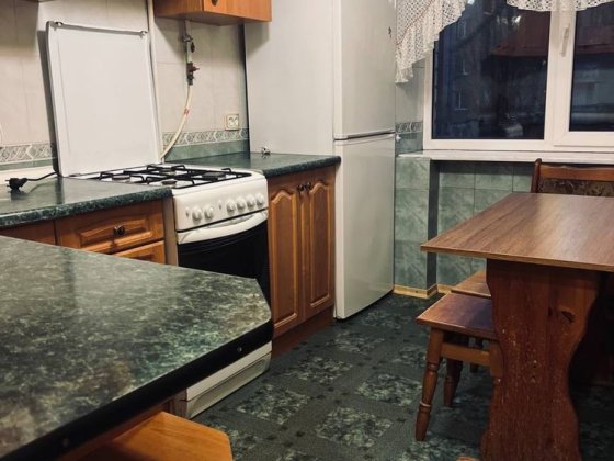 Продам 2-комнатную квартиру в Приднепровске! 20-летие Победы Дніпро