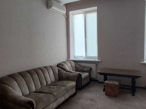 Продам 3х сталинку в центре с автономным отоплением Днепр