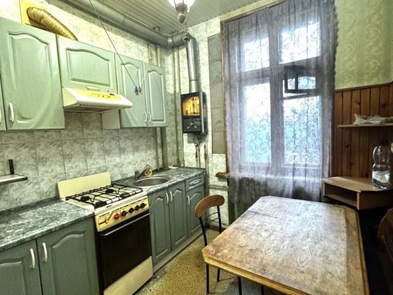 Продается 2 ком полнометражая квартира в Днепороском р-не по ул Кияшка Запоріжжя