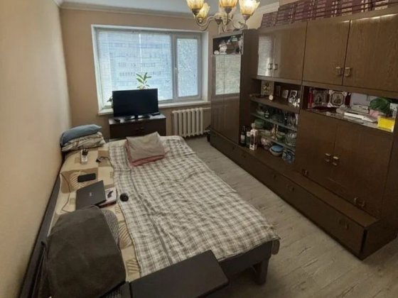 ПРОДАМ 3-к вартиру Слобожанський Лівий берег Днепр