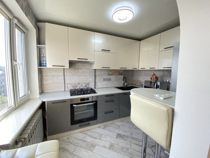 Продам 5к квартиру в Центрі міста/6-а Слобідська - фото 1