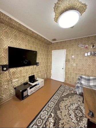 Продам 4-х комантную кравртиру в центре - фото 1