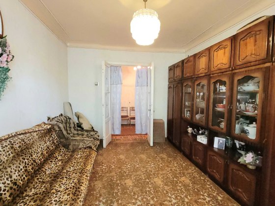 Продажа 2к.квартир ост. Металлургов. Полнометражка. 2эт. Запоріжжя