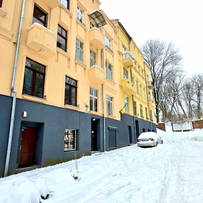 Продаж 3-кім. квартири. вул. Коцюбинського-Центр - фото 1