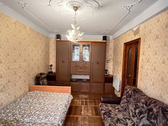 Продам однокімнатну квартиру по вул.Перемоги Запорожье