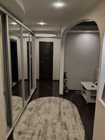 Продаж 3-кімн.кв. вул. Чарівна 8/9 - фото 1