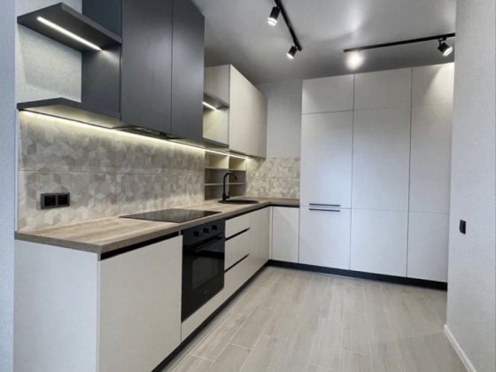 Сучасна 1-кімнатна квартира 40 м² на 5 поверсі біля метро Київська Харьков