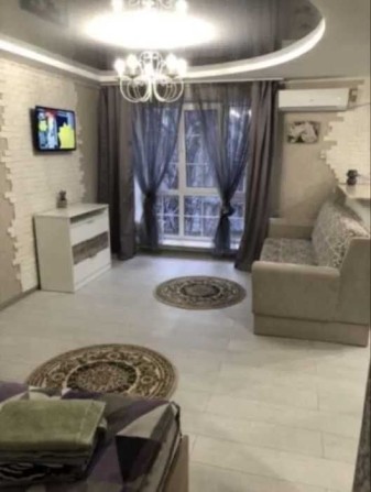 Продаётся квартира-студия  ул. Каменогорская - фото 1