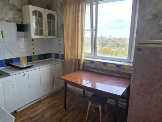 Продам 1 комн кв Жилое состояние Роганский ж/м метро Индустриальная OA Харьков