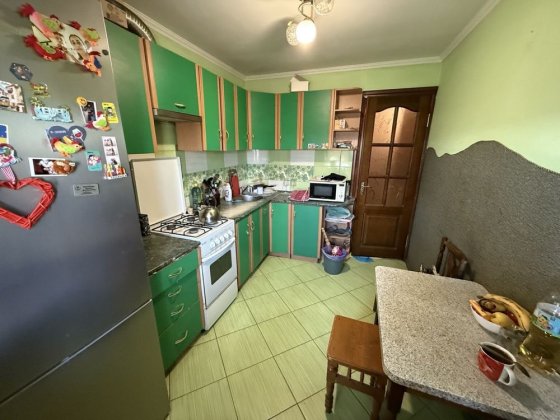 Терміновий продаж однокімнатної квартири м.Львів, вул.Патона 2 Львів