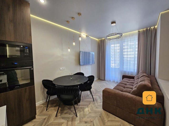 Аркадия. Двухкомнатная. Новый ремонт.  Вид моря. Балкон. ЖК Атмосфера - фото 1