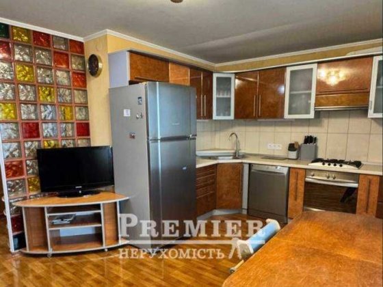 Квартира з ремонтом в новому будинку Одесса