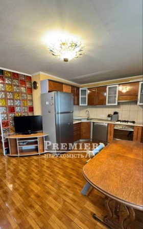 Квартира з ремонтом в новому будинку - фото 1