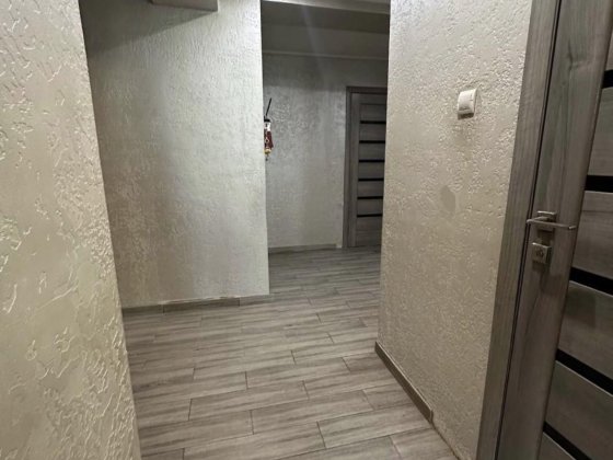 5-к.квартира у цегляному будинку за адресою: вул. Щурата Львів