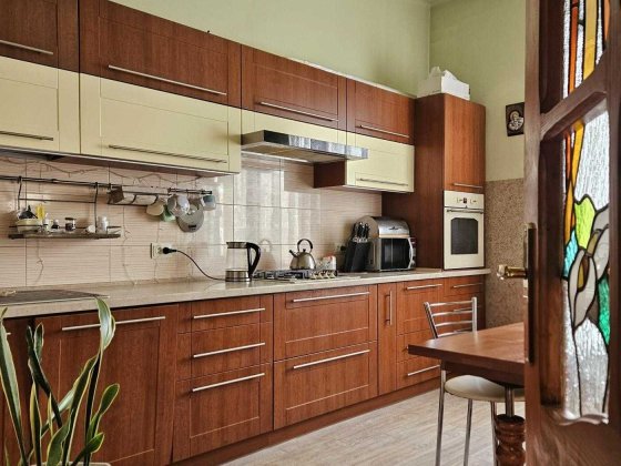 Продаж 2 кімнатної квартири, вулиця Князя Святослава, (Я. Мудрого) Львів