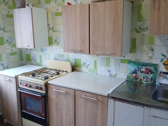 Продам 2х ком. кв-ру на Космосе, ул. Олимпийская 9/9 Запоріжжя