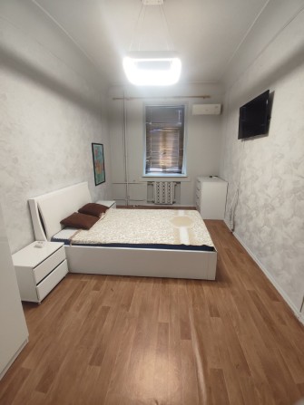 Продам 4 квартиру Центр,м. Университет - фото 1