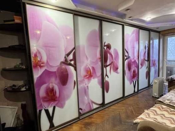 1 комн -36 метров. 4/9 эт. Жилое состояние. Адмиральский пр. -Краснова Одеса