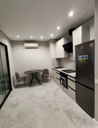 Продам 2к квартиру с евроремонтом в новом доме! - фото 1