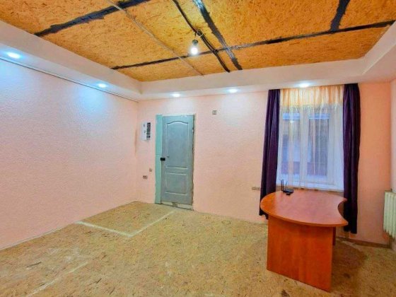 Продам просторную 1 комнатную квартиру в центре города ул. Нежинская Одесса