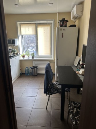 Продам двухкомнатную квартиру собственник - фото 1