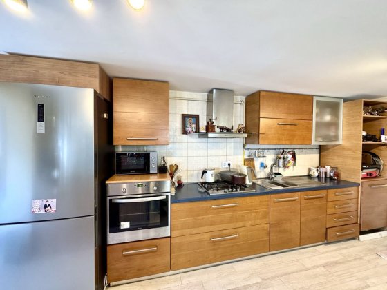 Продаж 2 кімнатної кв + кухня-студія в новобудові, вул. Медової Печери Львів