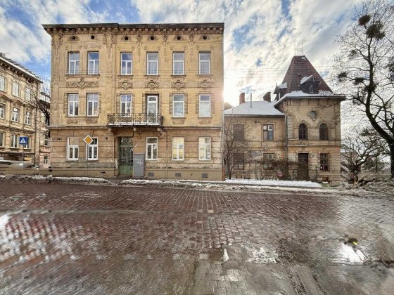 Продаж/ 2 Квартира/ Потребує ремонту/ Лисенка/ Австрійський/ Львів Львів