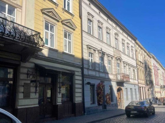 Продаж квартири в центрі на вул. Коперника Львів