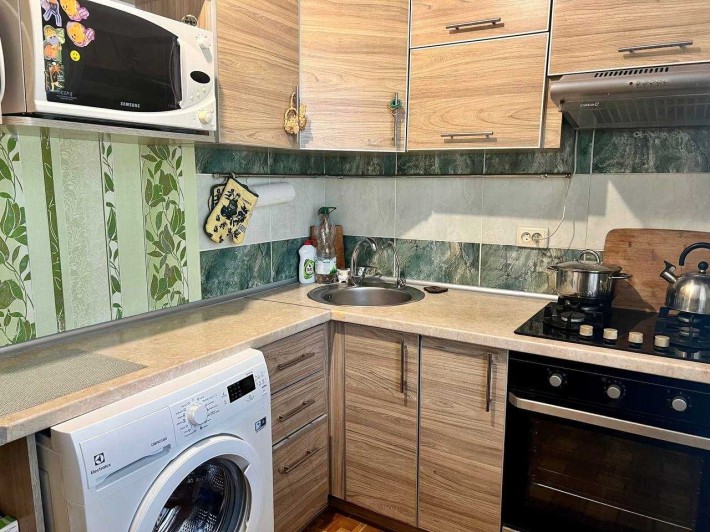 Продам 2х комнатную район "Варуса" - фото 1