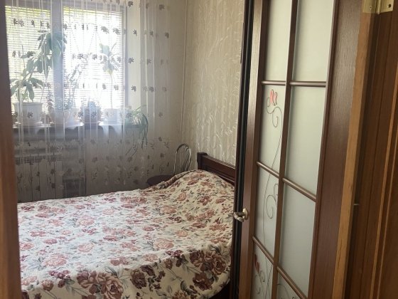 Продам 3 кімнату квартиру у самому центрі  міста Запорожье