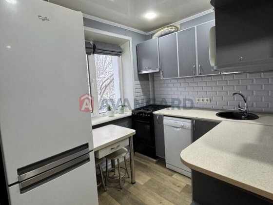 Продаеться 2-кім квартира Запоріжжя