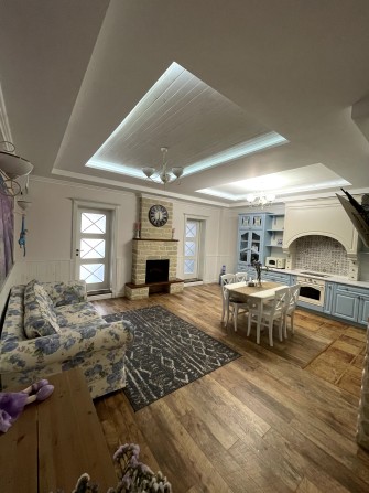 Без комісії! Продаж 3-к. квартири 83м². Київ, Вахтанга Кікабідзе - фото 1