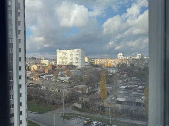 Продам 2х квартиру на Леваде Харьков