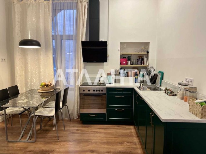 Продаж 2к квартири в ближньому центрі Львова по вул. Генерала Чупринки - фото 1