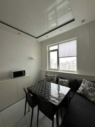 Срочно! 1но комнатная в новом доме на Сахарова за 52 000 - фото 1