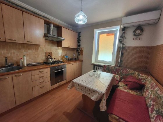 Продам квартиру на Рихтера, рядом Черемушки и Молдованка Одеса