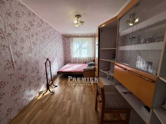 Продам трикімнатну квартиру 61 кв.м Одеса