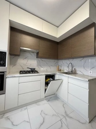 Продаж 2-кім. квартири з сучасним ремонтом вул. Драгана - фото 1