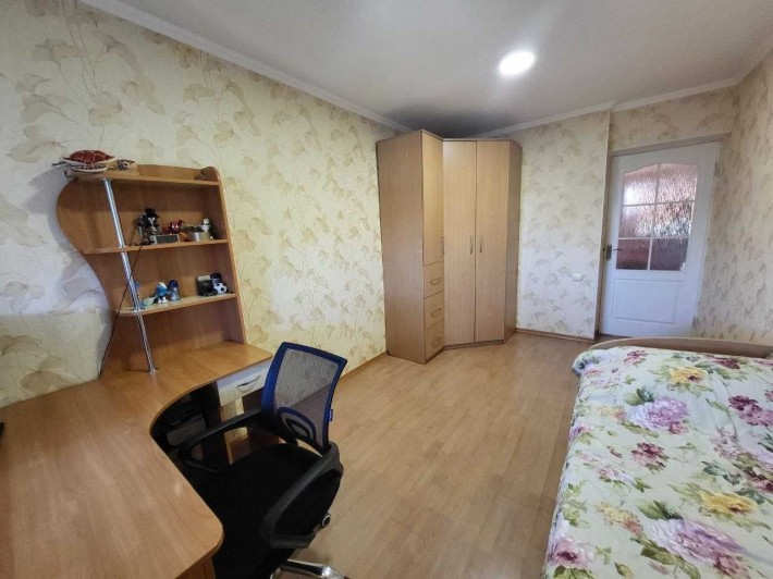 Продам 2 Ком. квартиру на Черемушках - фото 1