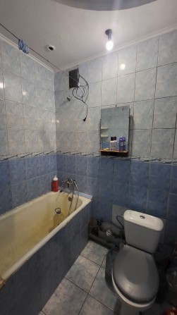 Продаю 1кв в Лісках - фото 1