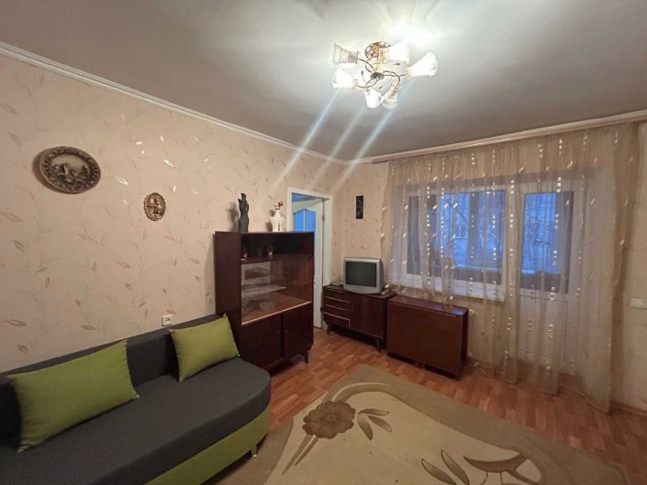 Продаж 3-кімнатної квартири на Романа Кармена вул. - фото 1