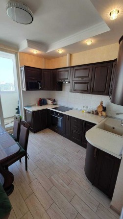 Аркадия 2к квартира с ремонтом и мебелью! Гольфстрим! Низкая цена! - фото 1