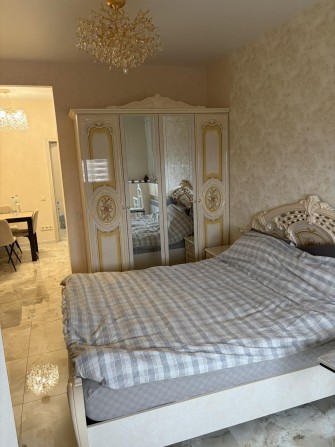 Продажа студии с ремонтом в новострое в центре!! - фото 1