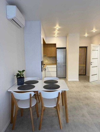 Продам простору однокімнатну квартиру 46м2 вул.Карла Мікльоша. Єоселя - фото 1