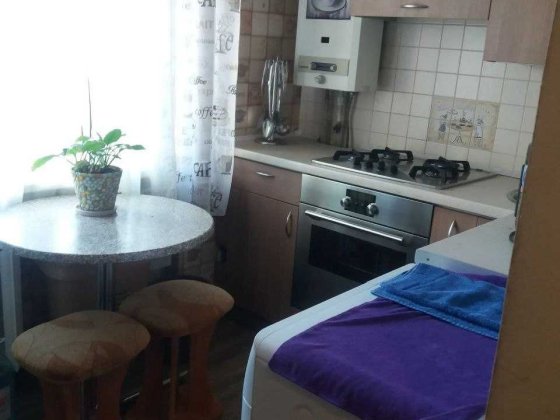 Продається чудова світла двохкімнатна квартира в центрі міста Запоріжжя