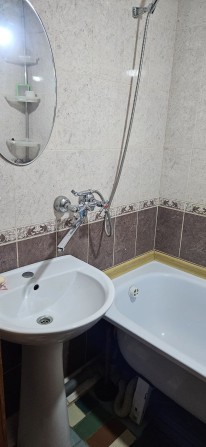 Продам 1-комн.,пр.Юбилейный,2/9 эт. - фото 1