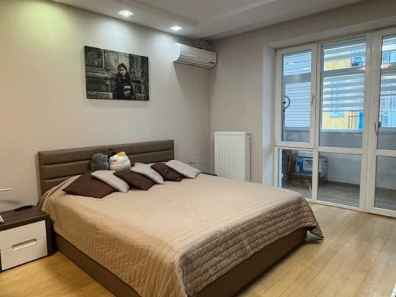 Продаж 2кім. квартири в новобудові з ремонтом на вул. Зелена Львів