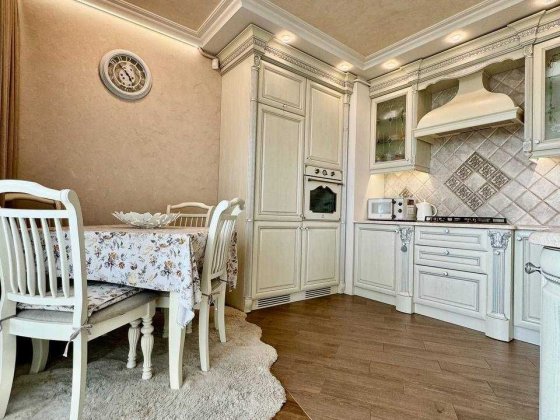 Продаж 3-кім квартири на просп.Червоної Калини Львов