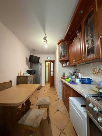 Продаж 3 кімнатної квартири на вул. Ярошинської - фото 1